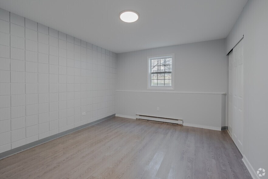 More Photos Of 134 College Hwy, Southampton Apartments For Sale