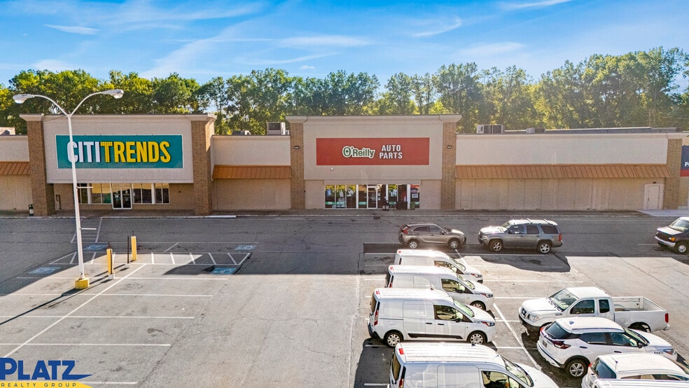 More Photos Of 3485-3497 Belmont Ave, Youngstown General Retail For Lease