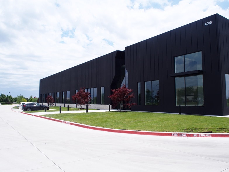 More Photos Of 4000 E Plano Pky, Plano Distribution For Lease
