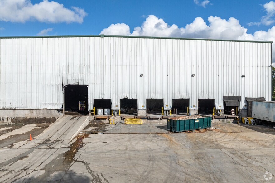 More Photos Of 7175 Kit Kat Rd, Elkridge Warehouse For Lease
