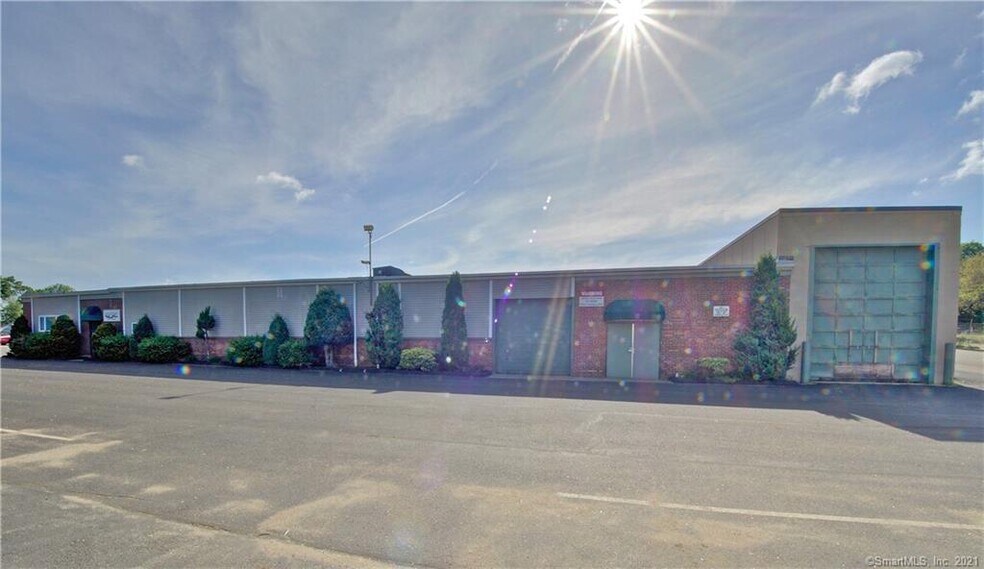 More Photos Of 90 S Park St, Willimantic Warehouse For Lease