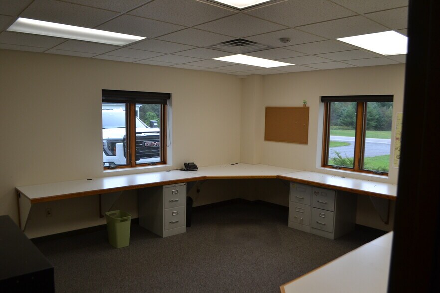 More Photos Of 1730 WI-153, Mosinee Warehouse For Lease