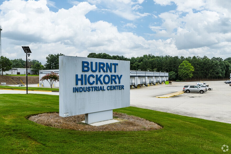 More Photos Of 963 N Burnt Hickory Rd, Douglasville Unknown For Lease