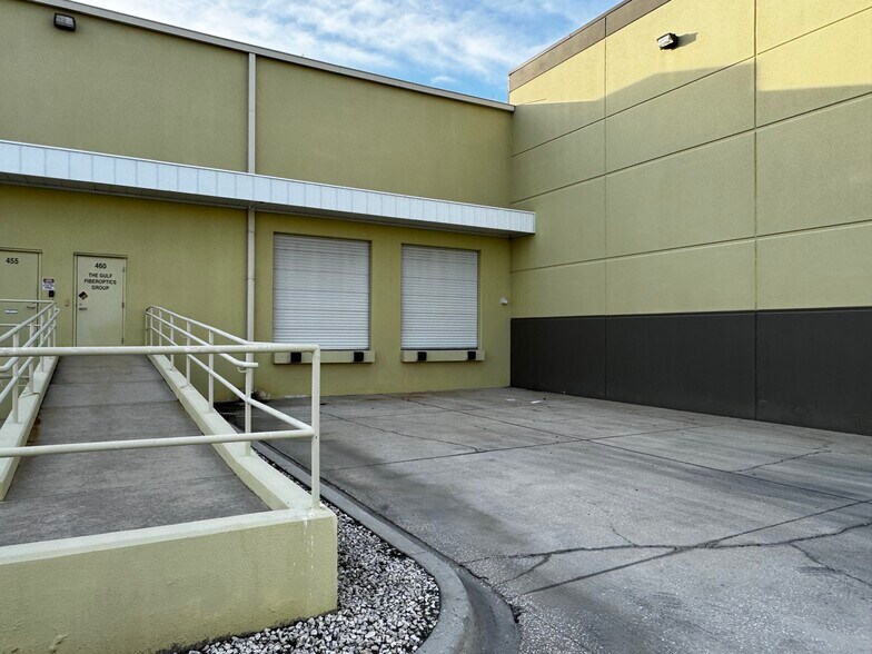 More Photos Of 640 Brooker Creek Blvd, Oldsmar Light Distribution For Sale