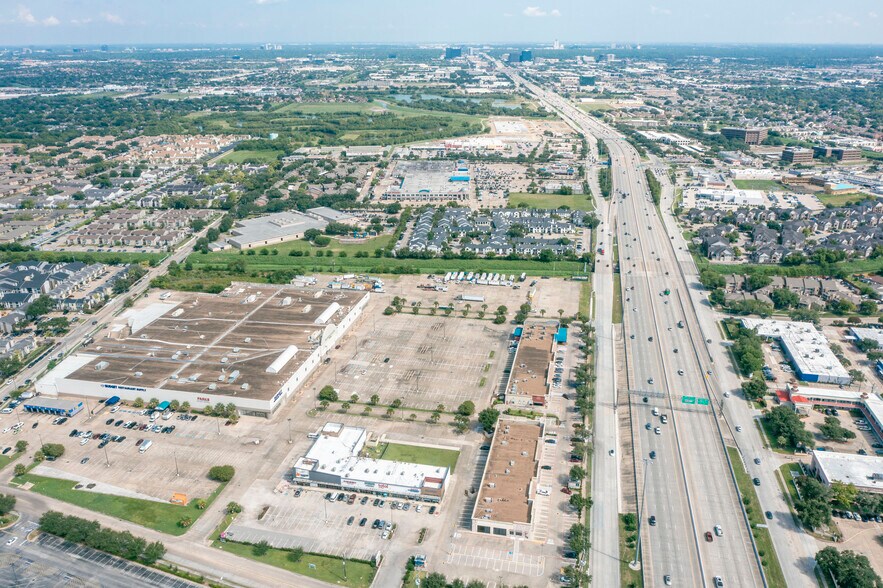 More Photos Of 8800 W Sam Houston Pky S, Houston Freestanding For Lease