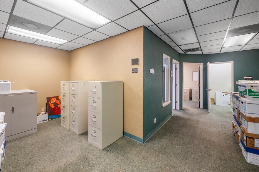More Photos Of 760 S Stapley Dr, Mesa Office For Sale