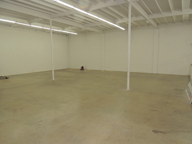 More Photos Of 706 A Ave, National City Freestanding For Lease