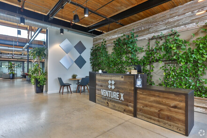 More Photos Of 141 Traction St, Greenville Office For Sale