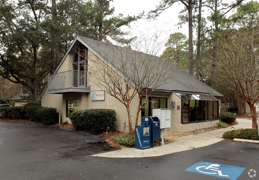 Primary Photo Of 35 Bill Fries Dr, Hilton Head Island Medical For Lease