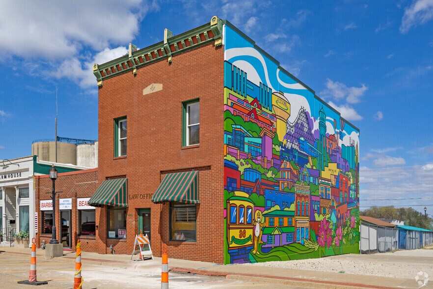 Primary Photo Of 111 2nd St SE, Altoona Office For Lease