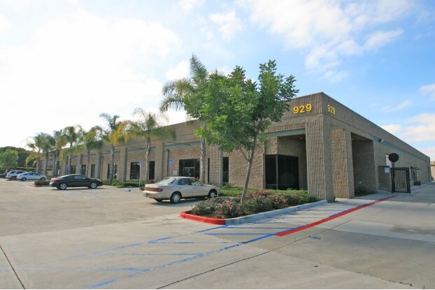More Photos Of 929 Poinsettia Ave, Vista Unknown For Lease