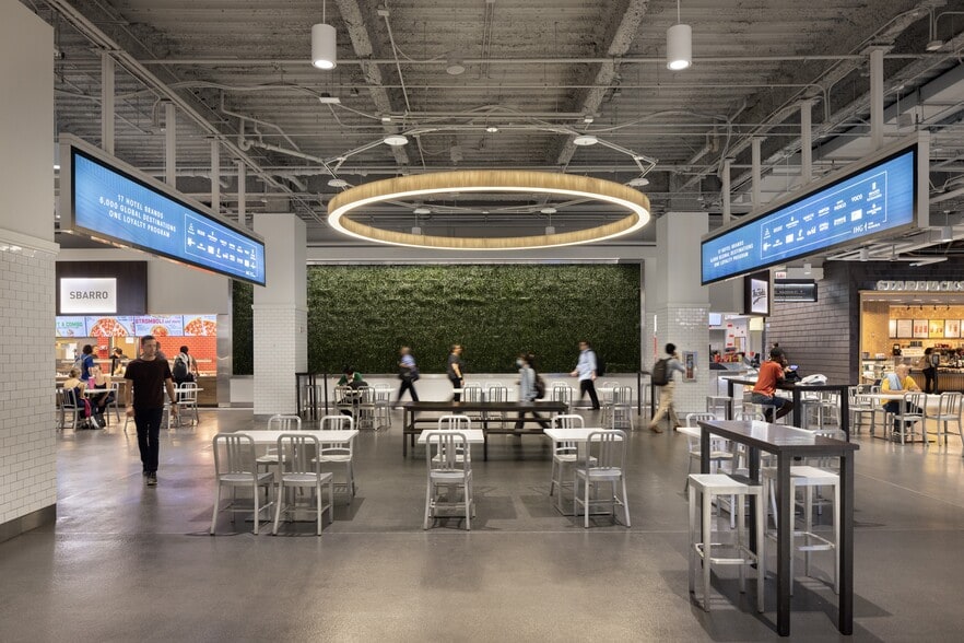 More Photos Of 500 W Madison St, Chicago Office For Lease