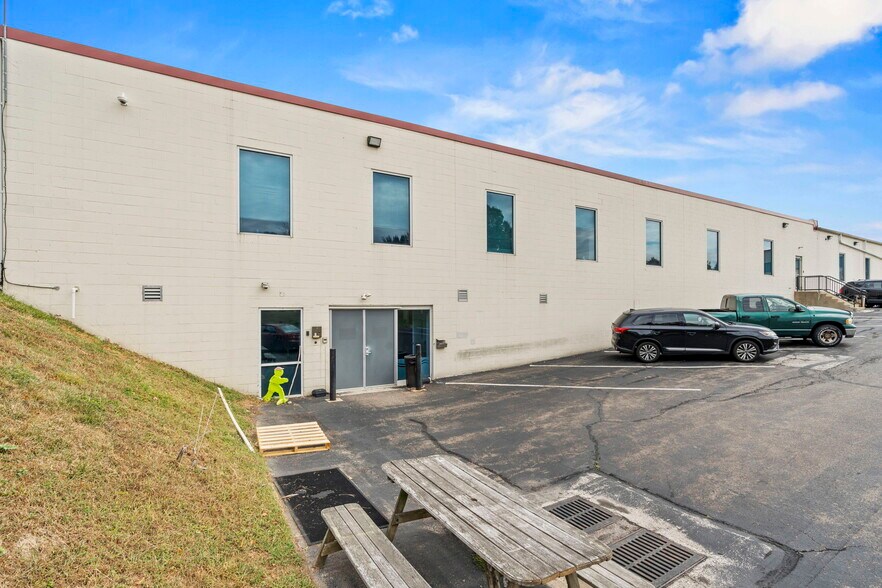 More Photos Of 3043 Walton Rd, Plymouth Meeting Office For Lease