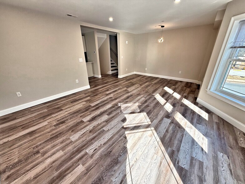 More Photos Of 44 Montvale Ave, Stoneham Office Residential For Sale