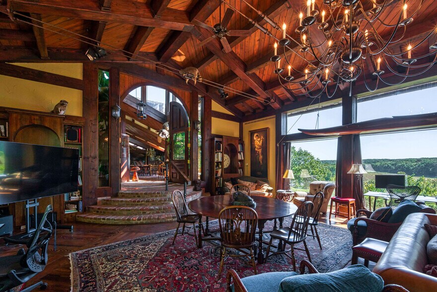 More Photos Of 754-756 E Stonehill Rd, Ozark Office Residential For Sale