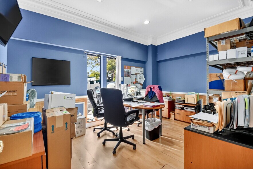 More Photos Of 321 N Railroad Ave, Boynton Beach Unknown For Lease