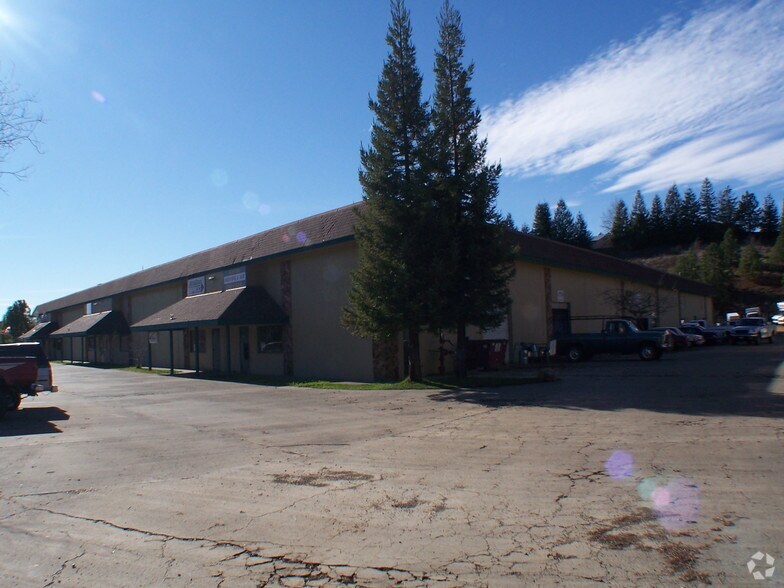 Primary Photo Of 10101 Streeter Rd, Auburn Warehouse For Lease