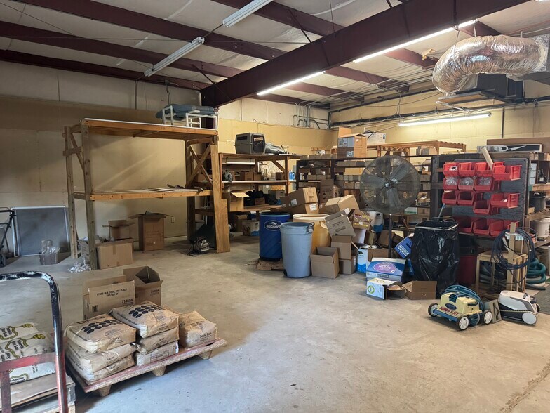 More Photos Of 6317 Raeford Rd, Fayetteville Flex For Sale