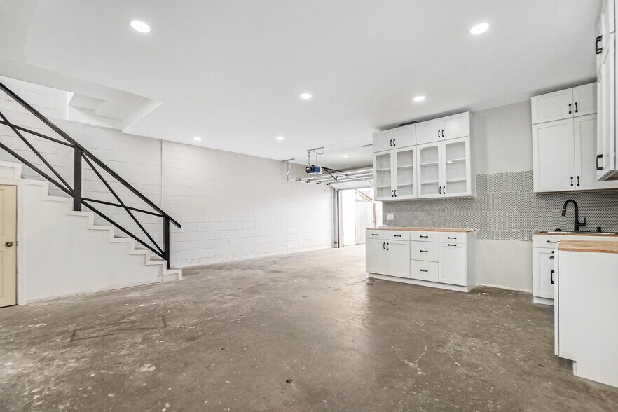 More Photos Of 649 23rd St, Richmond General Retail For Sale