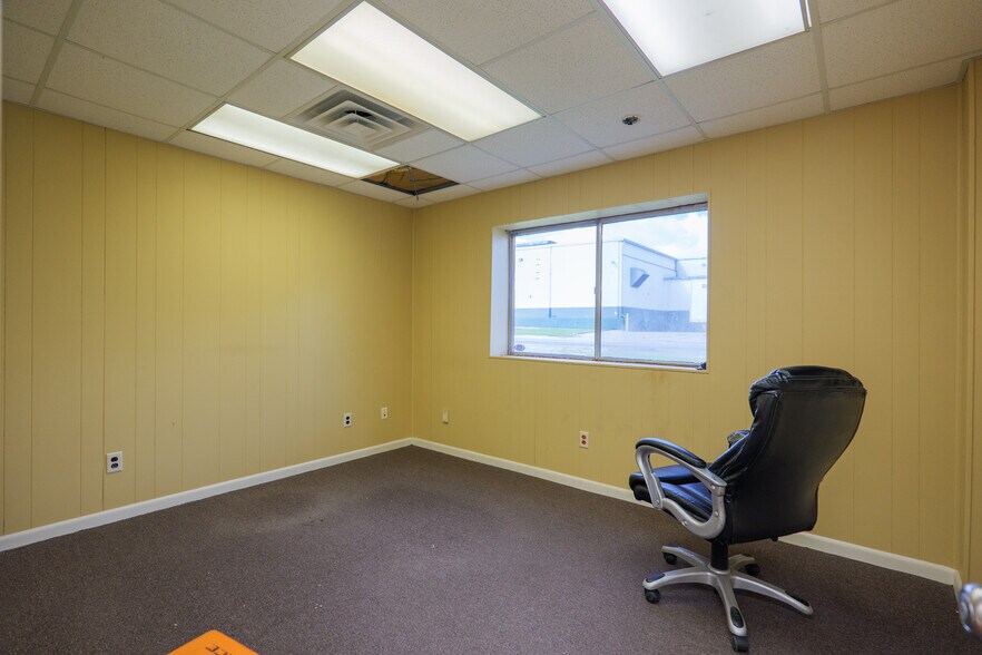 More Photos Of 125 Blanchard St, Valdosta Warehouse For Sale