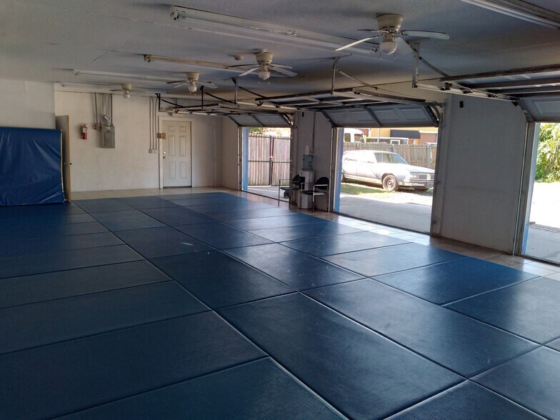 More Photos Of 45A Donner Rd, Atlantic Beach Service For Sale