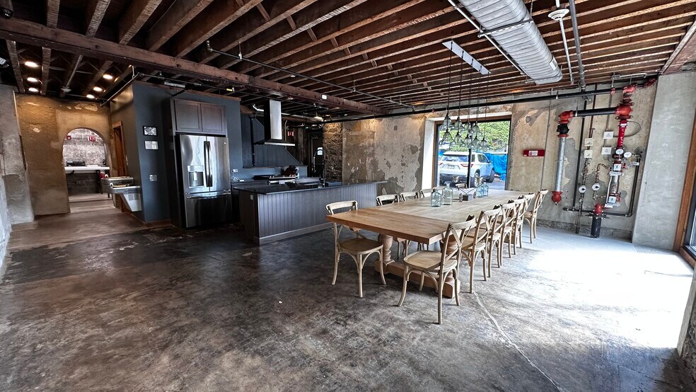 More Photos Of 225 Ferry St, Easton Office Residential For Lease