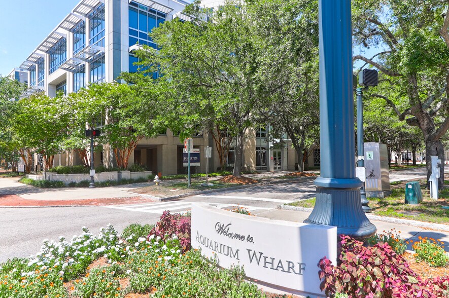 More Photos Of 40 Calhoun St, Charleston Office For Lease