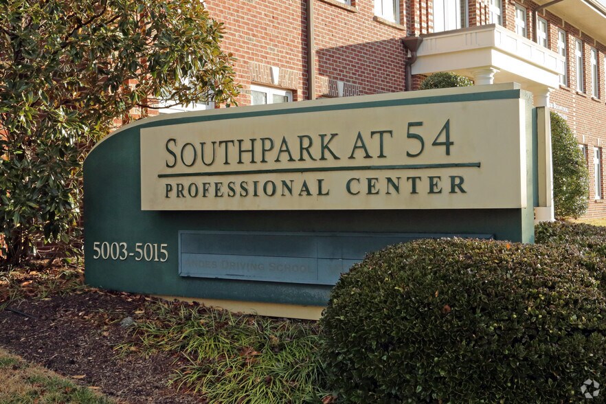 More Photos Of 5015 Southpark Dr, Durham Medical For Lease