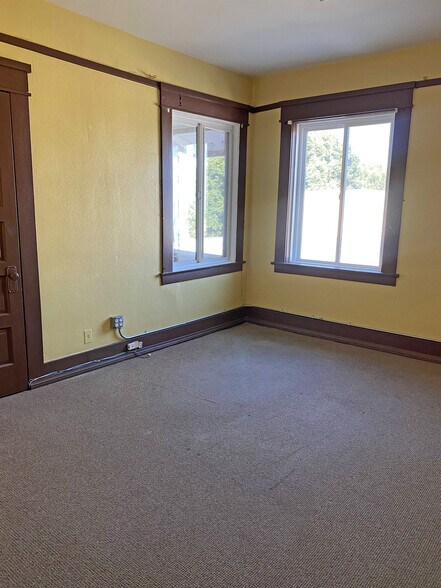 More Photos Of 3000 Whittier Blvd, Los Angeles Medical For Lease