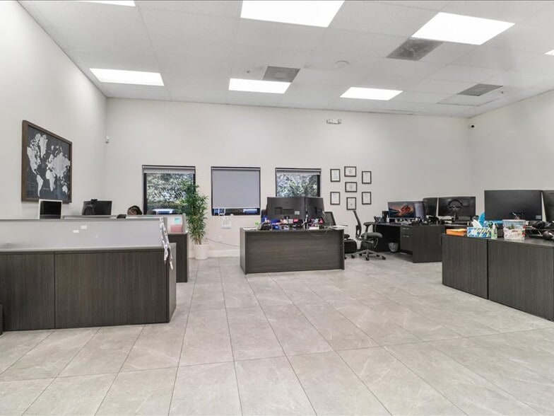 More Photos Of 73 SW 12th Ave, Dania Beach Warehouse For Sale
