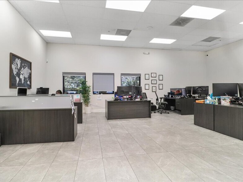 More Photos Of 73 SW 12th Ave, Dania Beach Warehouse For Lease