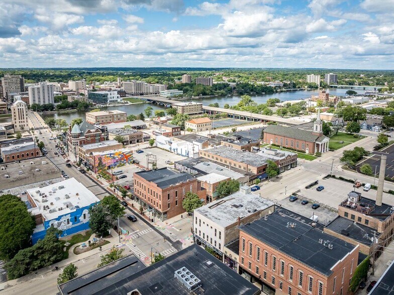 More Photos Of 402 E State St, Rockford General Retail For Sale