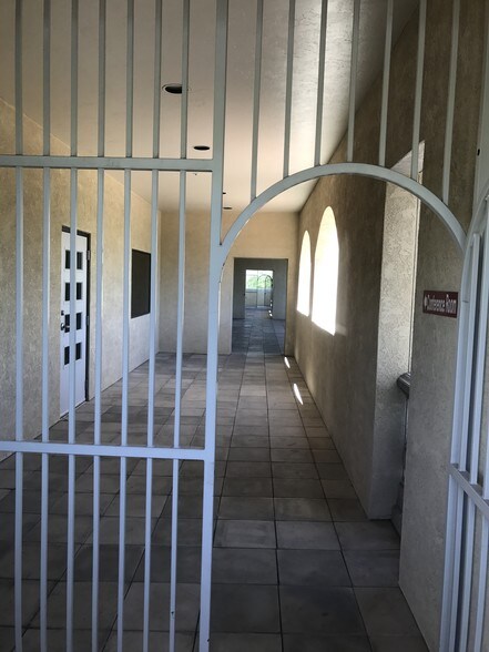 More Photos Of 1310 W St Marys Rd, Tucson Medical For Lease