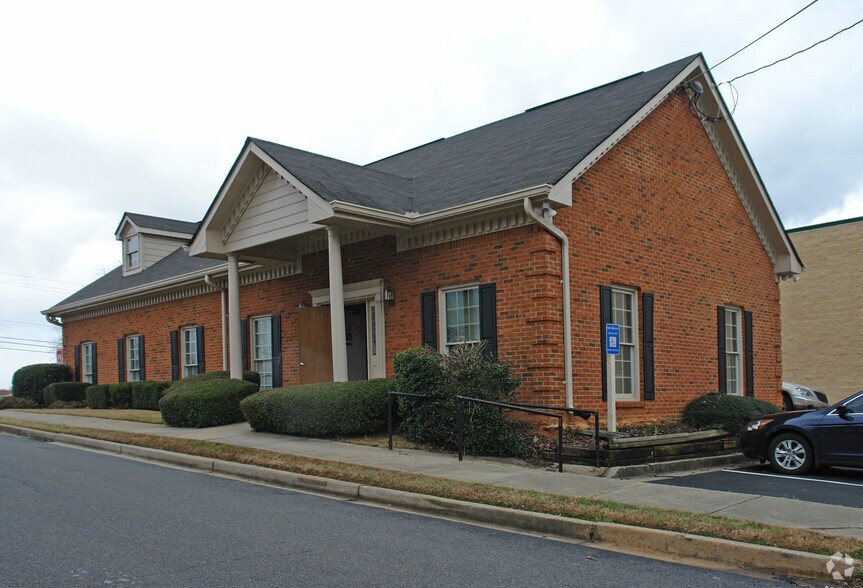 More Photos Of 2630 Beaver Ruin Rd, Norcross Medical For Sale