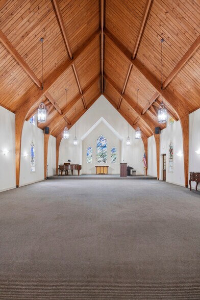 More Photos Of 450 Towne Center Blvd, Ridgeland Skilled Nursing Facility For Sale