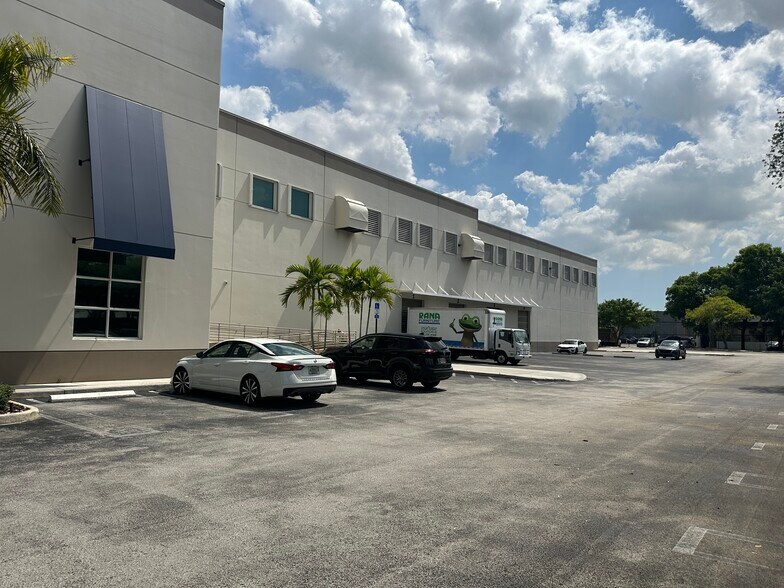 Primary Photo Of 10000 NW 25th St, Doral Distribution For Lease