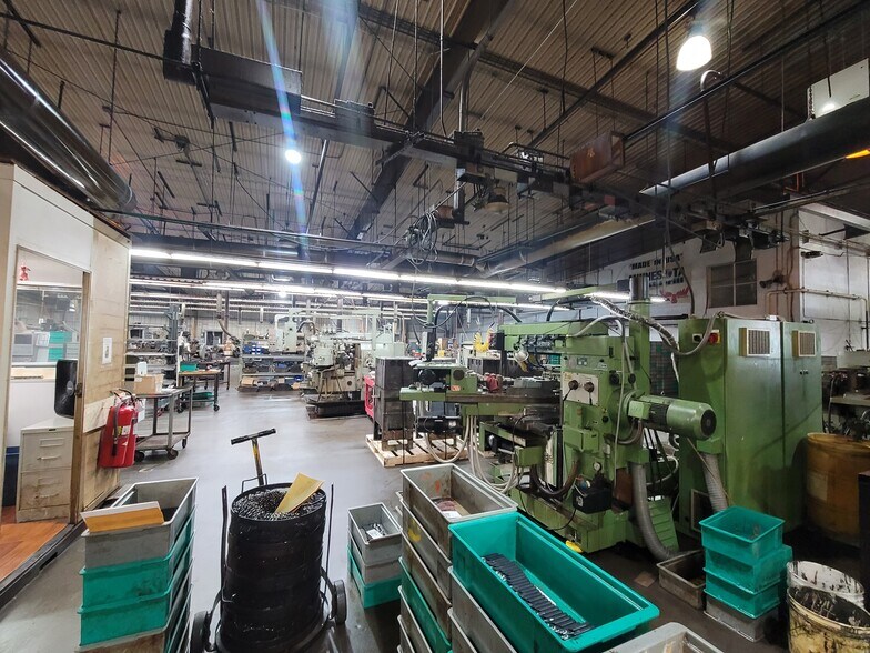 More Photos Of 1 7th St SW, Chisholm Manufacturing For Sale
