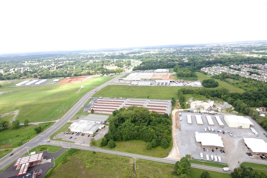 More Photos Of 0 Tiny Town Road, Clarksville Land For Lease