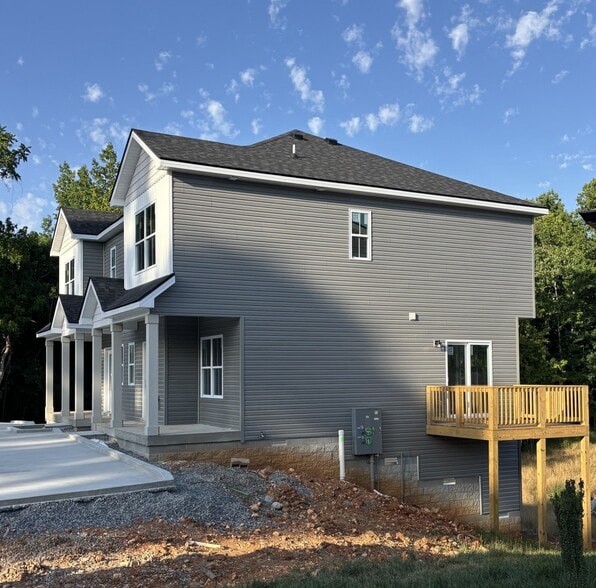 More Photos Of 407 Cook Dr, Clarksville Apartments For Sale