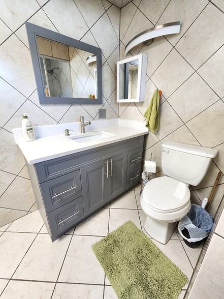 More Photos Of 7511 Leavenworth Rd, Kansas City Auto Repair For Sale