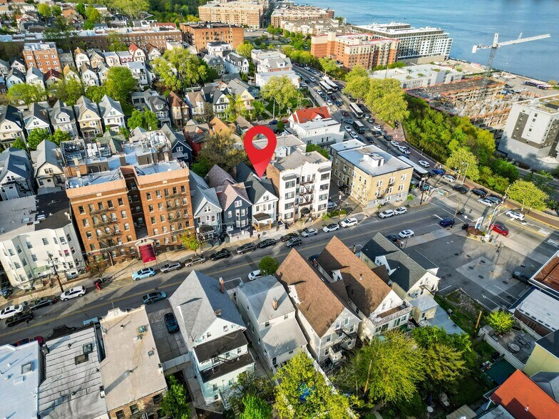 More Photos Of 14 48th St, Weehawken Apartments For Sale