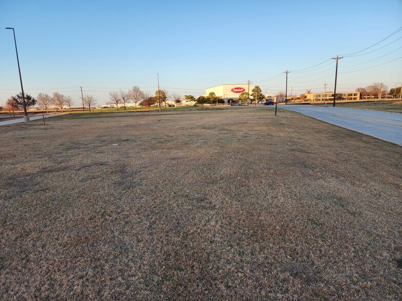 More Photos Of TBD Dakota Ln, Denton Land For Sale