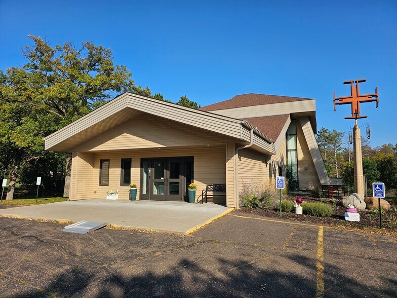 Primary Photo Of 1155 Joy Cir SW, Cambridge Religious Facility For Sale