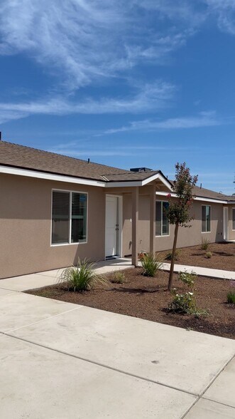 More Photos Of 181 Dairy Ave, Corcoran Multifamily For Sale