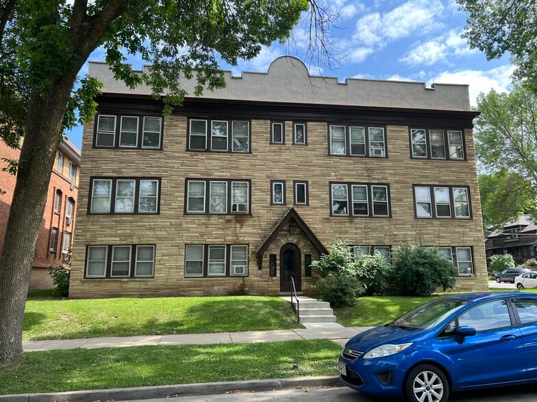 Primary Photo Of 2706 N Frederick Ave, Milwaukee Apartments For Sale