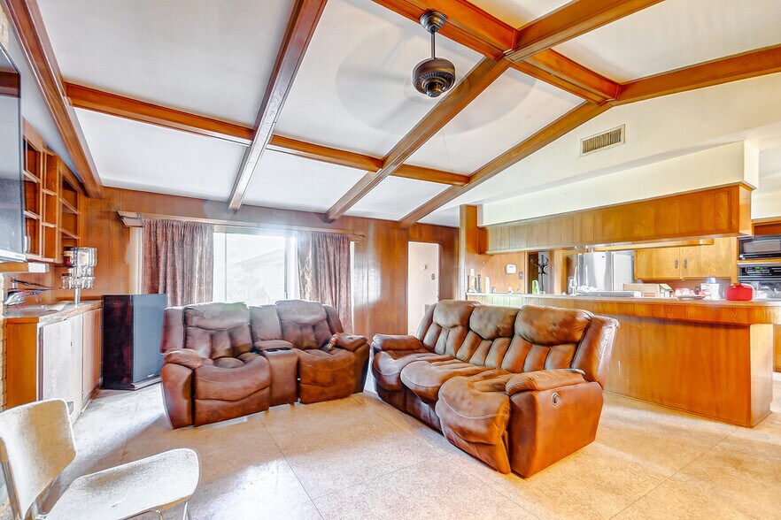 More Photos Of 34823 FM 1301 Rd, West Columbia Service For Lease