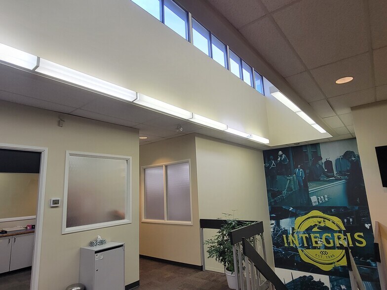 More Photos Of 1532 6th Av, Prince George Office For Lease