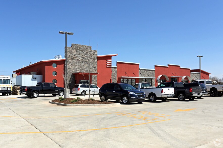 More Photos Of 1991 Tower Dr, Oklahoma City Unknown For Lease