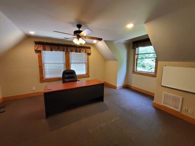 More Photos Of 1795 NC 108 Hwy E, Columbus Office For Sale