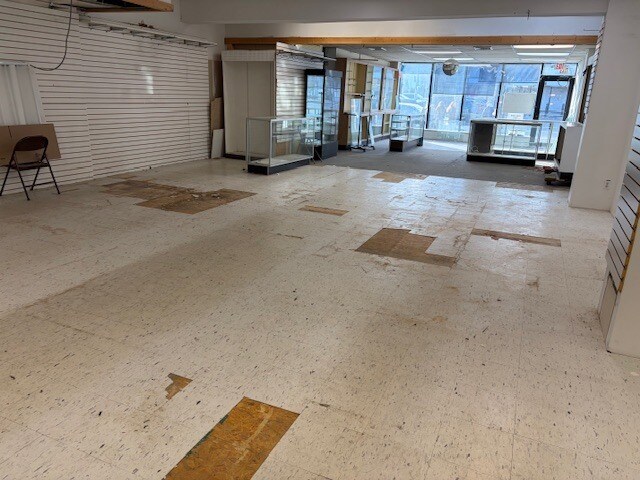 More Photos Of 155 Main St, Farmingdale General Retail For Lease